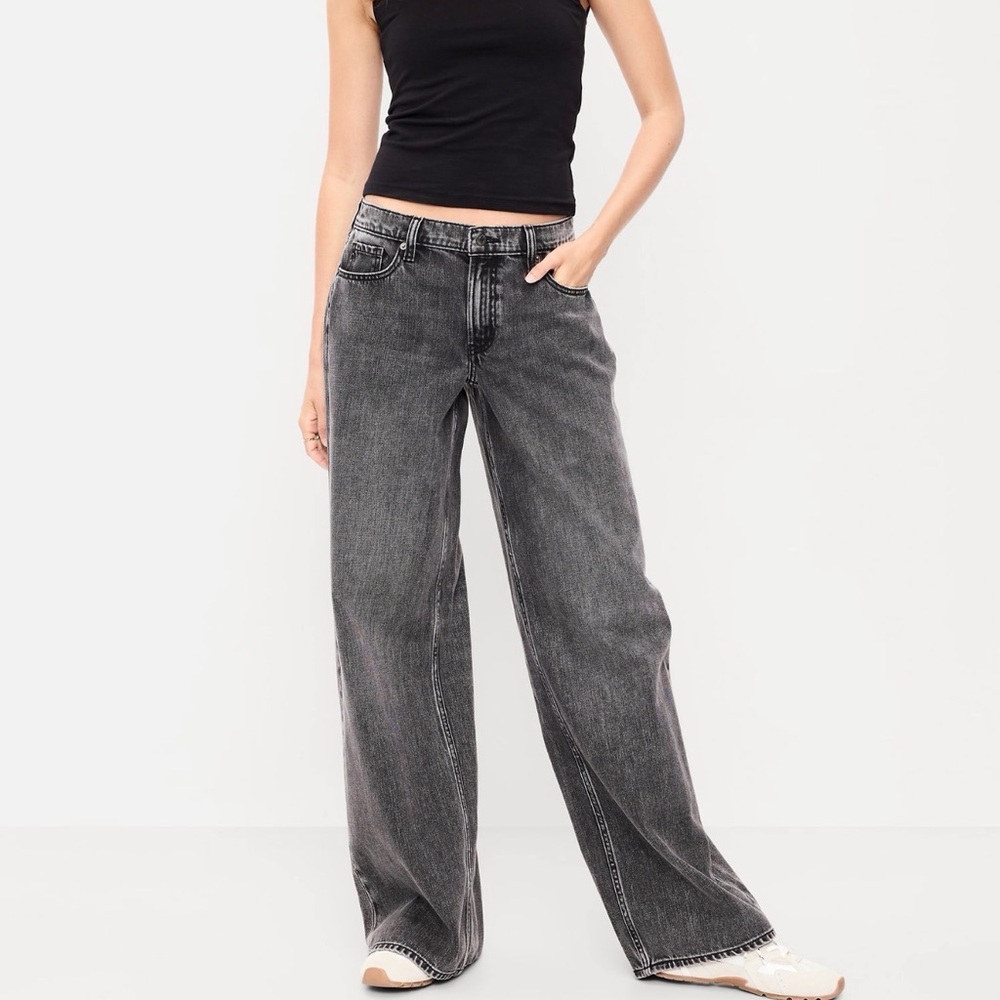 Old Navy Low Rise Baggy Wide Leg Jeans Size 8 Tall Pebble Wash (New w/ tags)
